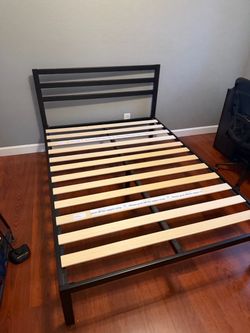 Full size frame, desk and chair - Nice!