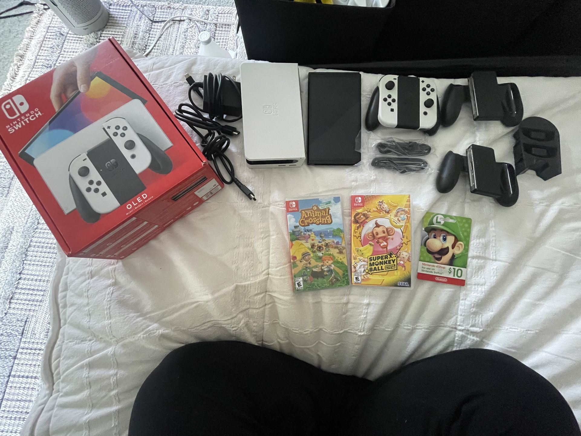 Nintendo Switch OLED w/ Games