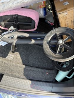 Knee scooter