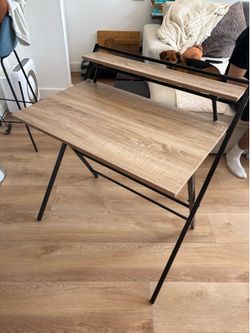 Folding desk