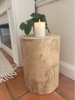 Pottery Barn Santoli Round End Table