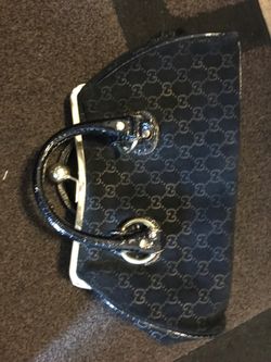 👀👀👀BEAUTIFUL Gucci lady’s hand bag