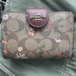 Women’s Coach Wallet 