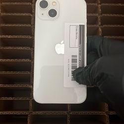 Fully Unlocked Apple iPhone 13 128GB White w/ Privacy Screen