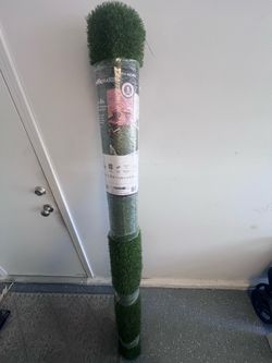 TrafficMASTER Artificial Grass 6 ft x 8 ft – Brand New