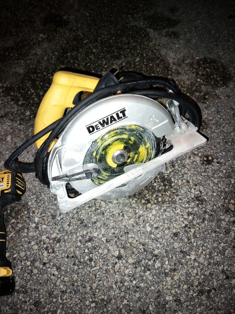 DeWalt Circular Saw