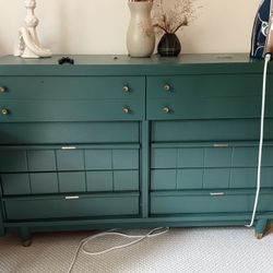 Beautiful Dark Green Mid Century Dresser