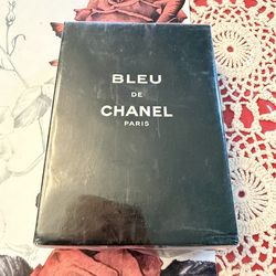 Bleu de Chanel Paris
