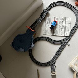 Thomas And Friends Track Master Close Cliff Set