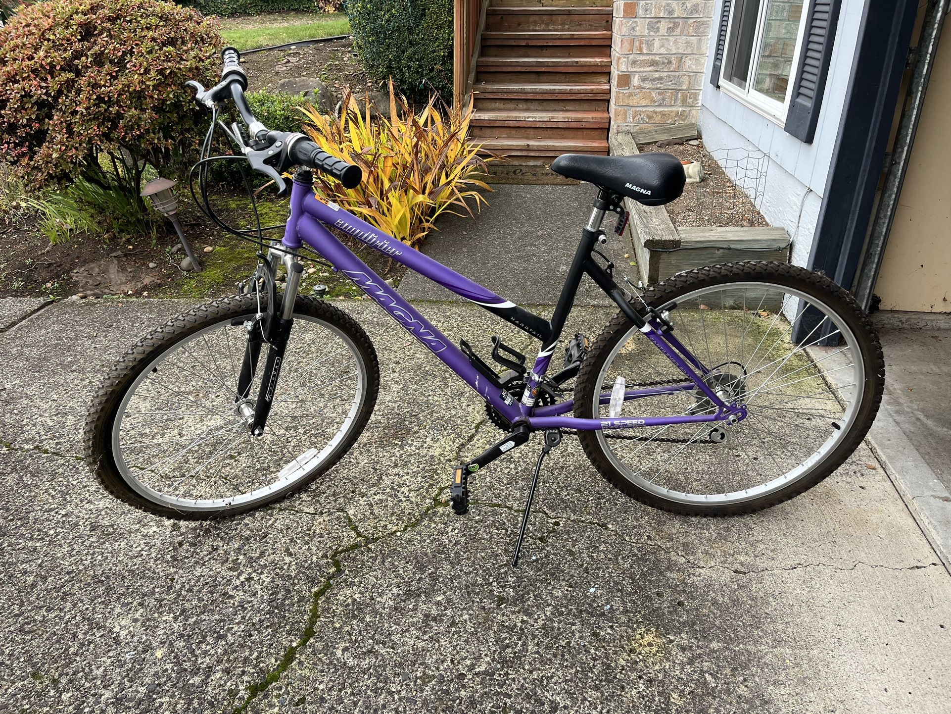 Magna Multi-Speed Mountain Bike