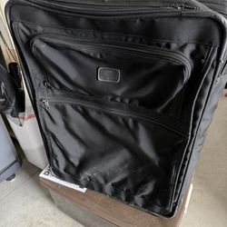 Tumi luggage 27 inch