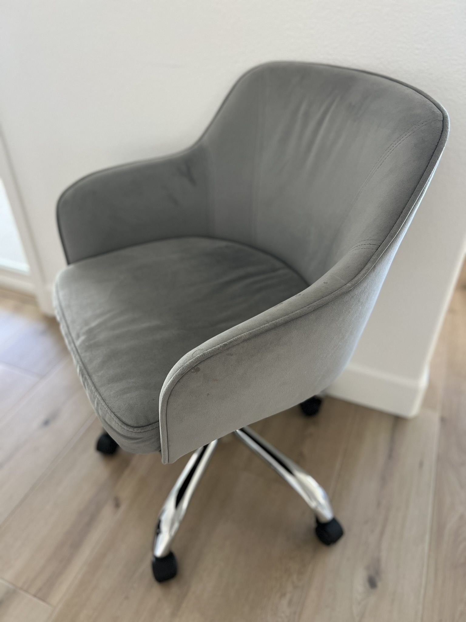 Grey Adjustable Extra Plush Swivel Home Office Task Chair with Polished Chrome Base