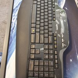 Logitech MK 710 Ful-Size Wireless Keyboard And Mouse Bundle For Windows With 3 Year Battery Life.