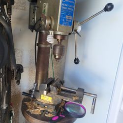 Pedestall drill