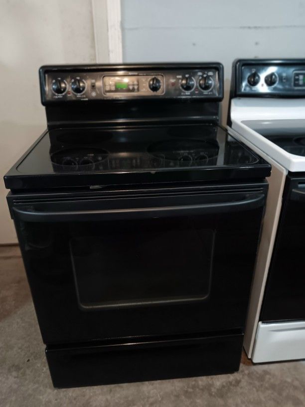 GE Electric Stove
