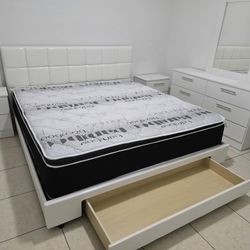 Brand New King Bedroom Set with Mattress / Juego de Cuarto KING con Colchón....fast 🚚