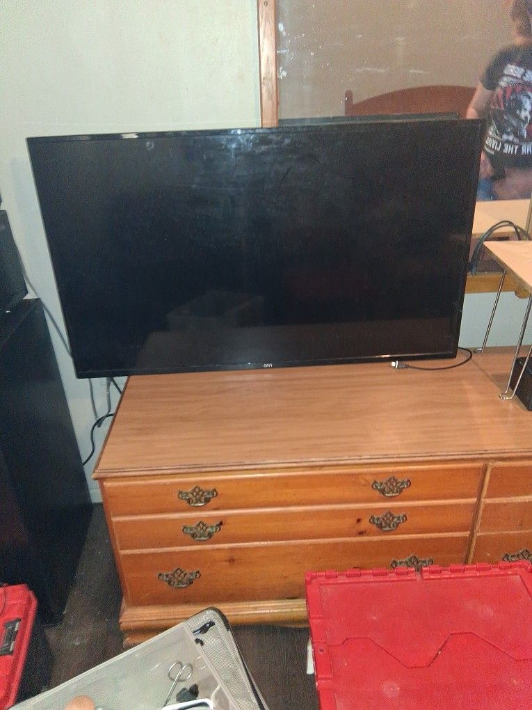 Onn 50 Inch Flat Screen