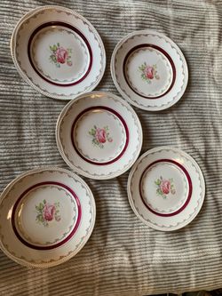 5 Vintage salad plates