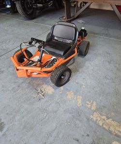 Mototech Sandman Go-Kart gas powered 50cc 30MPH