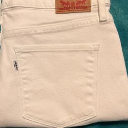 311 Shaping Skinney Woman’s Levi’s Jeans