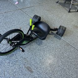 Huffy 16" Green Machine Drift Trike - Adjustable Seat Age 5+  Adult - Green