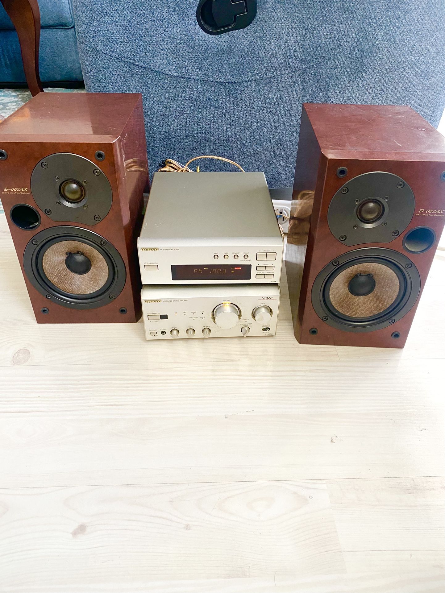 Onkyo D-062AX 2-Way Speakers T-405X Tuner A-905X Stereo Amplifier ready To rock 🎸🔥