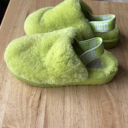 UGG kid slippers size 13, in great shape OBO