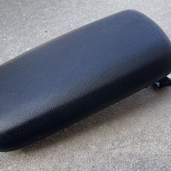 2019 2020 2021 Kia Forte Center Console Black Vinyl Armrest Lid