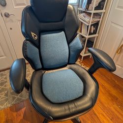  Gaming Chair (Wide Seat)
