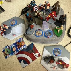 DISNEY MARVEL INFINITY 2.0 Gaming Lot
