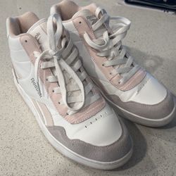 Reebok Sneakers Size 9