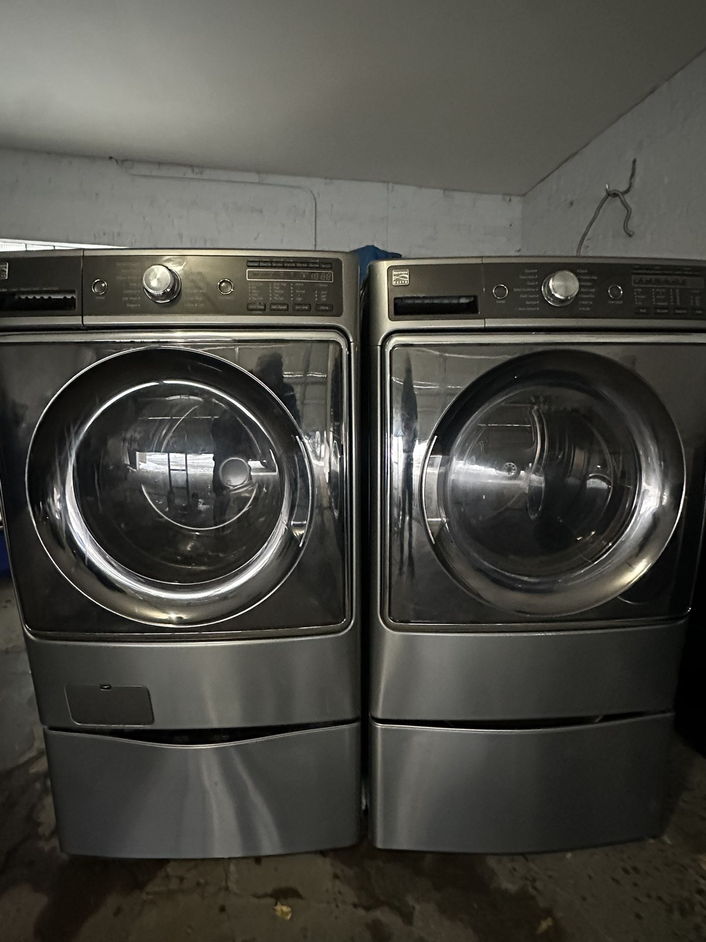 Kenmore washer &. Kenmore gas dryer set stainless steel