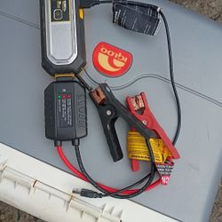 Stanley Portable Battery Jumper / Charger 