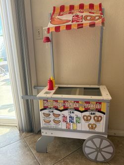Melissa & Doug Hot Dog Stand