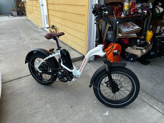 2 Rad Power Bikes RadMini ST 2 E-Bikes