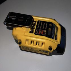 Dewalt DCB094K 20V MAX FLEXVOLT 5 Amp USB 