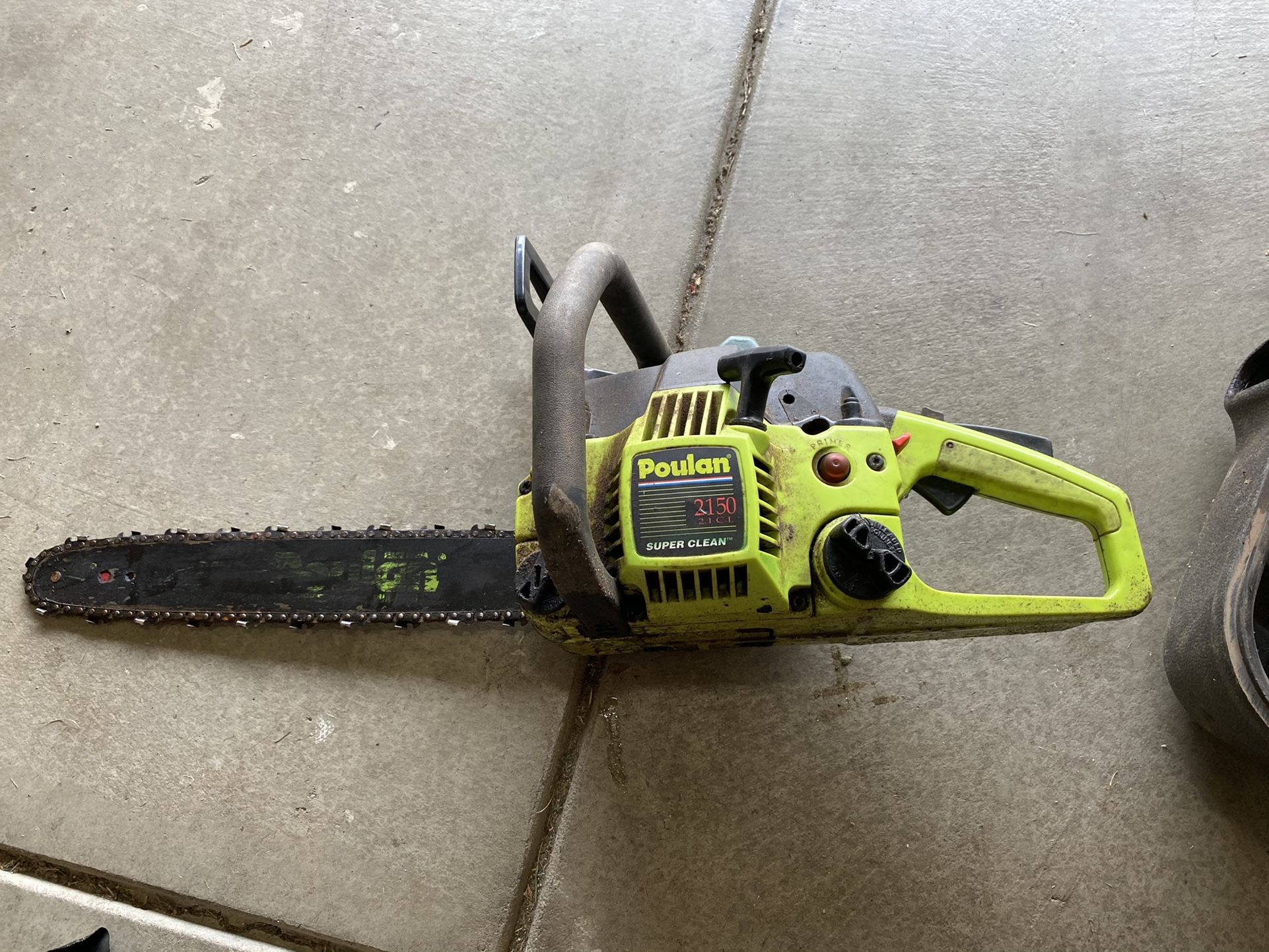 Poulan Chainsaw With Case