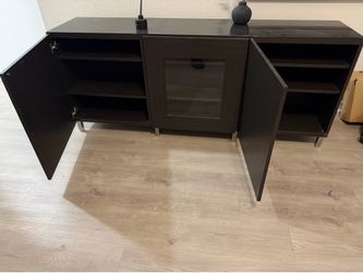 Living room tv stand. Up to 70in.