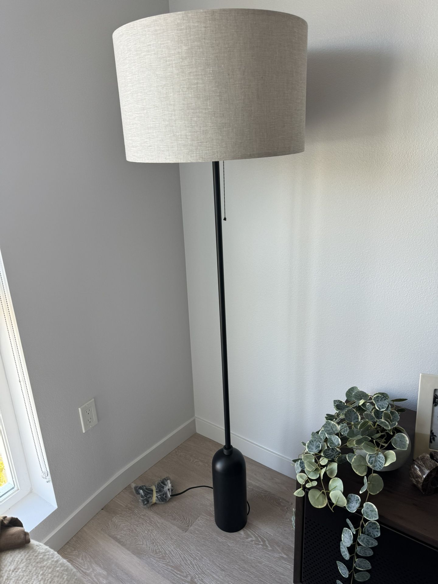 Design Within Reach Gubi Gravity floor Lamp