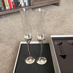 Vera Wang Champagne Flutes