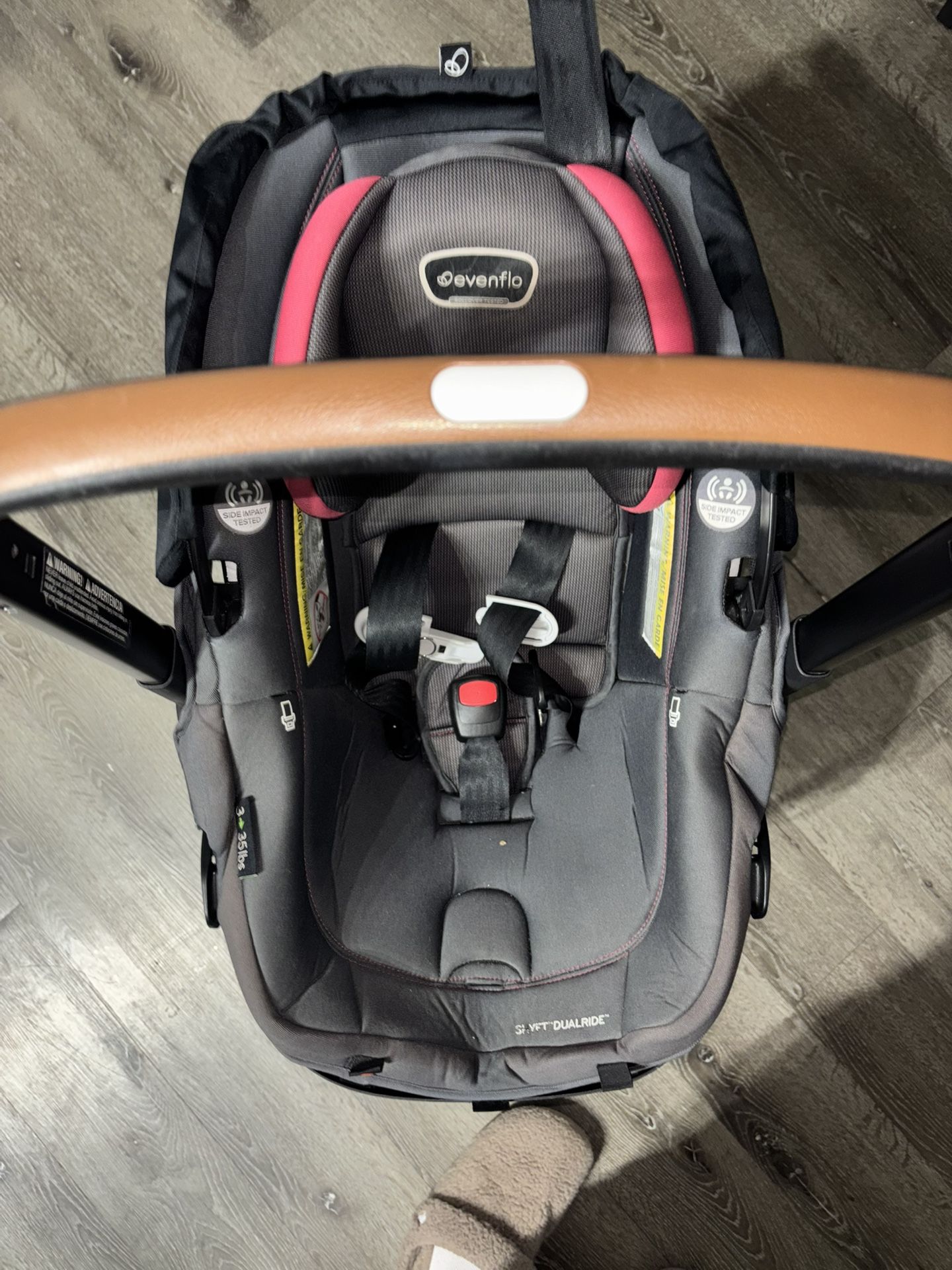 Evenflo Shift Dualride Carseat stroller