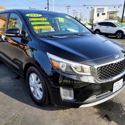 2017 KIA Sedona