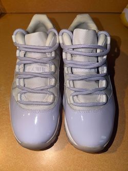 Jordan 11 retro low purple violet Womens