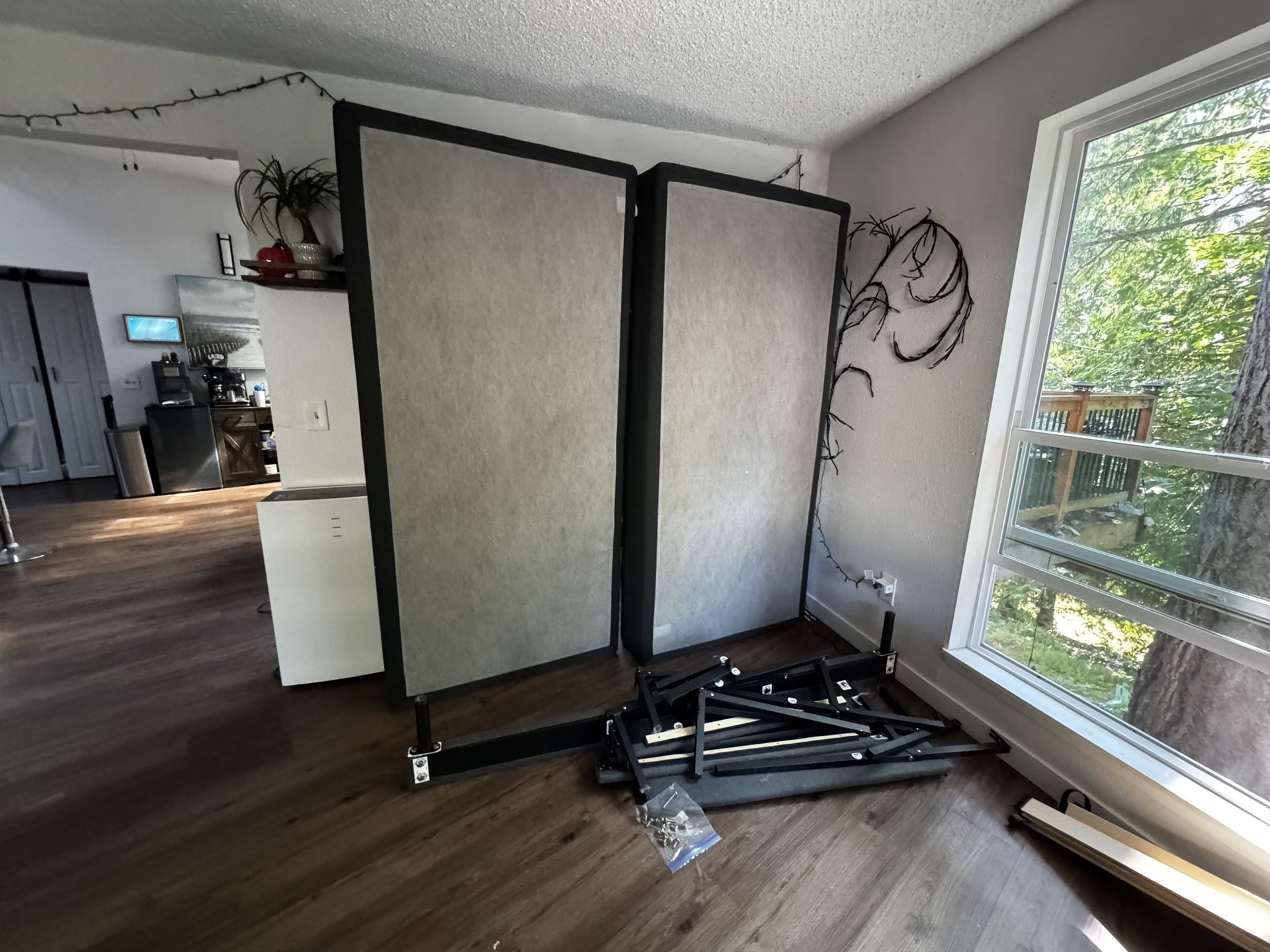 King Size Foundation, Headboard And Box Springs