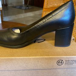 Clark’s Freva55 Leather Pumps 