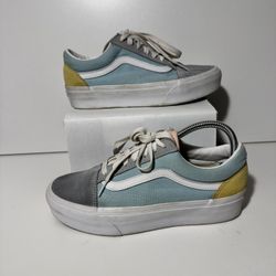 Vans Women’s Sneakers Size 7,5