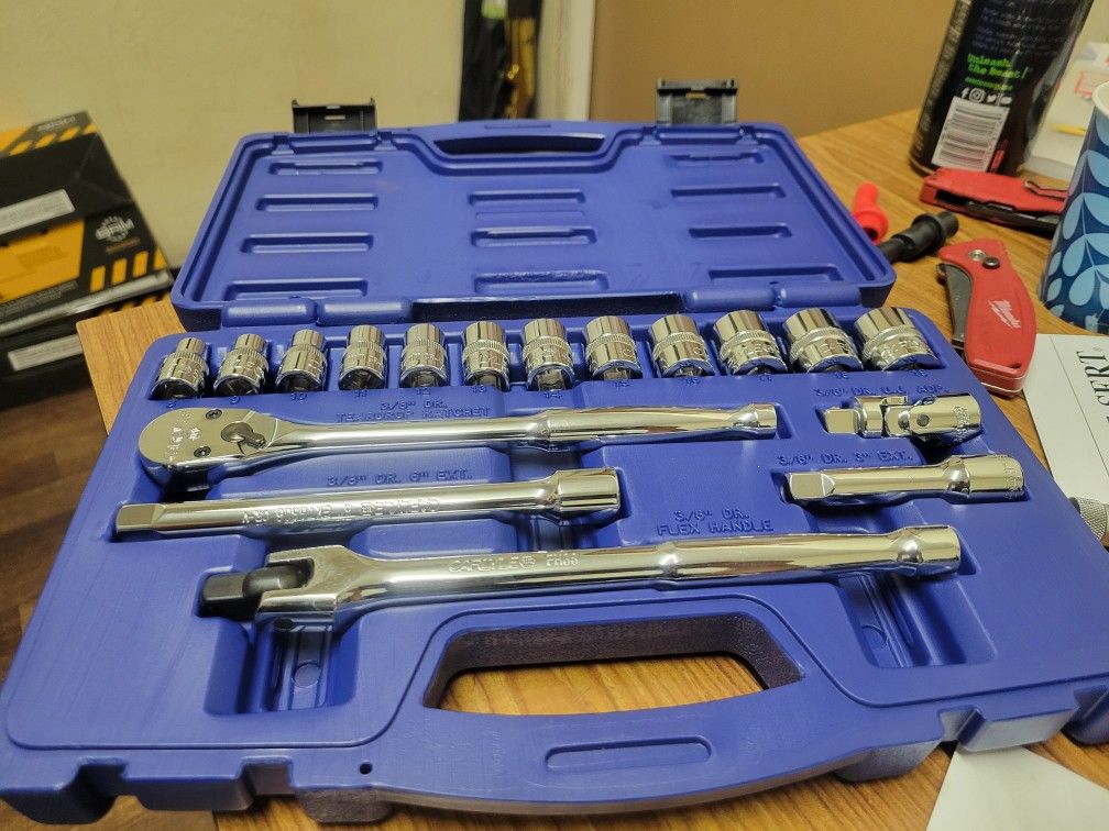 Carlyle Metric Shallow Socket Set Set 17pc. Tools