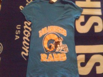 Women rams v necks