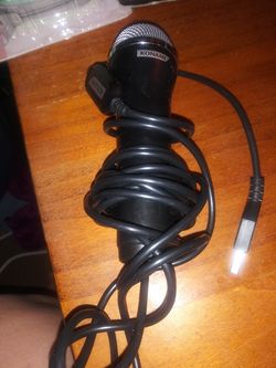 Video game microphone