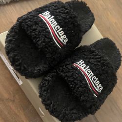 Balenciaga Slides